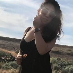 Meet your Posher, Laura